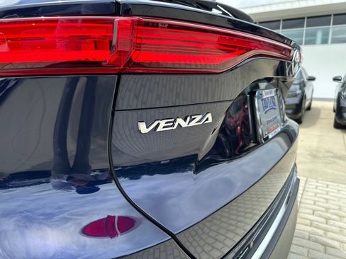 Used 2021 Toyota Venza XLE w/ Softex Package AWD/4WD image 10