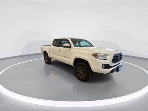 Used 2023 Toyota Tacoma SR5 w/ Technology Package AWD/4WD image 2