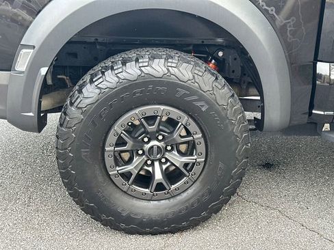 Used 2022 Ford F150 Raptor w/ Raptor 37 Performance Package image 22
