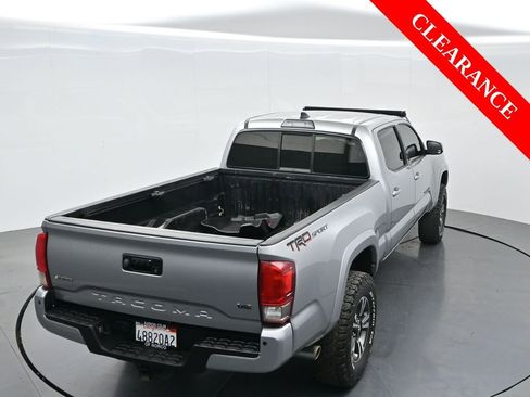 Used 2016 Toyota Tacoma TRD Sport image 52