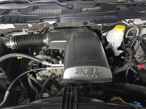 Used 2019 RAM 1500 Express image 16