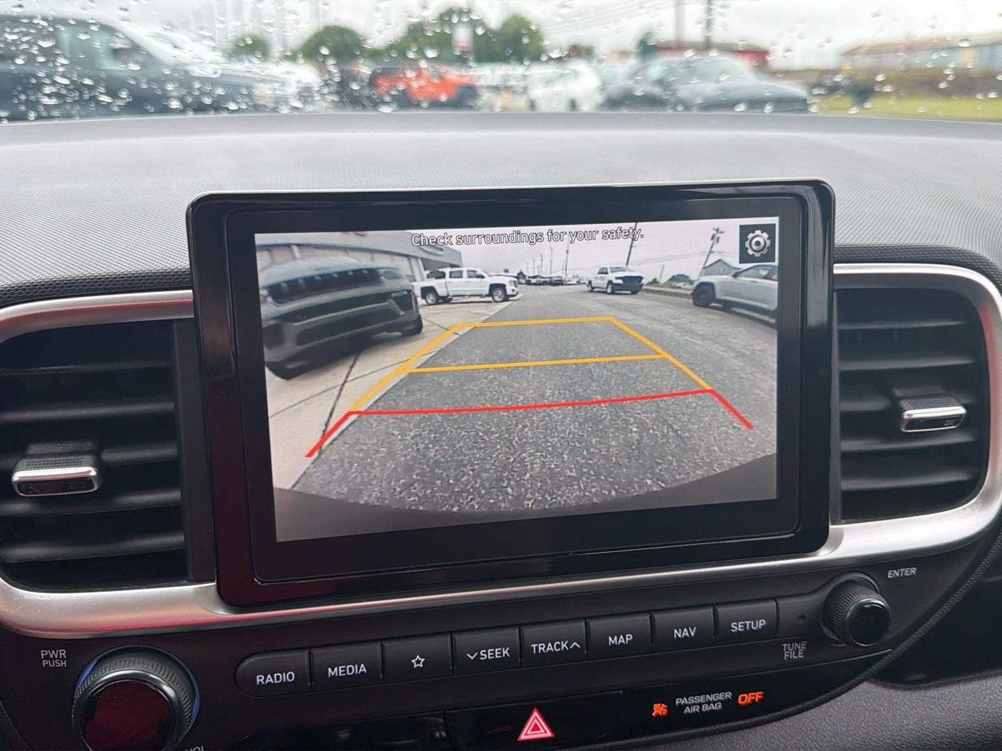 Used 2021 Hyundai Venue SEL w/ Premium Package FWD image 22