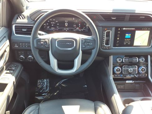 Used 2023 GMC Yukon XL Denali w/ LPO, Floor Liner Package AWD/4WD image 5