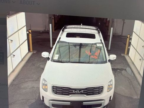 Used 2025 Kia Telluride S image 15