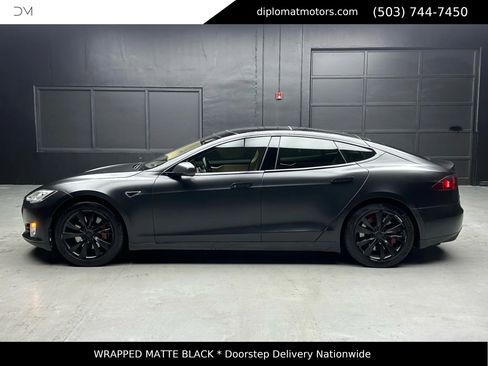 Used 2014 Tesla Model S P85 image 4