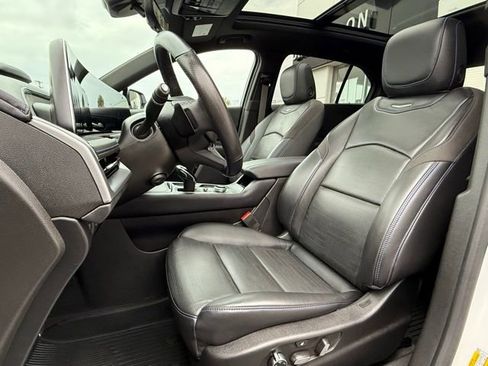 Used 2024 Cadillac XT4 Sport image 19
