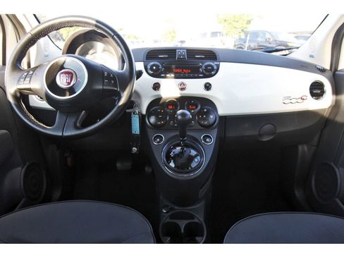 Used 2012 FIAT 500 Lounge w/ Convenience Group image 12