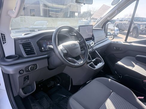 Used 2026 Ford Transit 350 XLT image 31