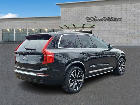 Used 2023 Volvo XC90 B6 Plus w/ Protection Package Premier AWD/4WD image 4