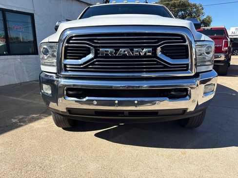 Used 2018 RAM 3500 Laramie Longhorn image 5