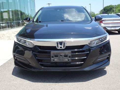 Used 2019 Honda Accord LX image 7