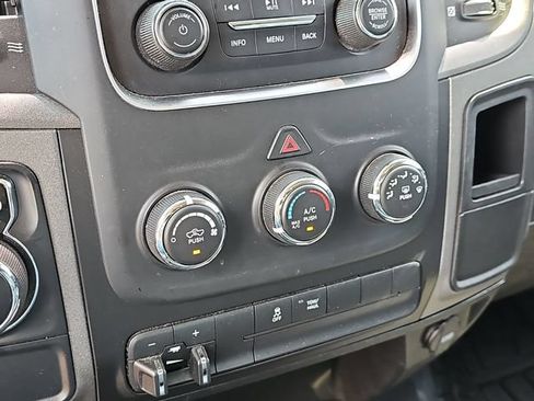Used 2020 RAM 1500 Tradesman w/ Chrome Appearance Group RWD image 22