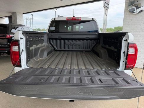 New 2026 GMC Canyon AT4X AWD/4WD image 4