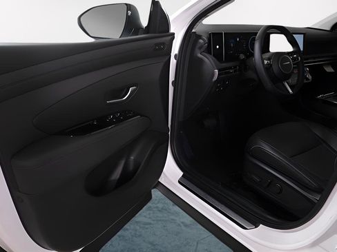 New 2025 Hyundai Tucson Limited FWD image 27