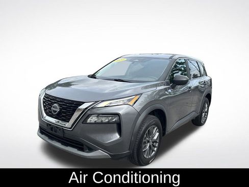 Used 2023 Nissan Rogue S FWD image 2