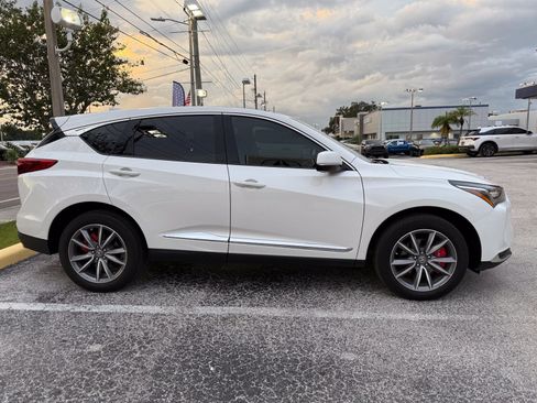 Used 2023 Acura RDX w/ Technology Package FWD image 3