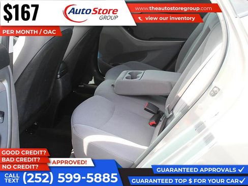 Used 2014 Hyundai Elantra SE w/ Option Group 02 FWD image 11