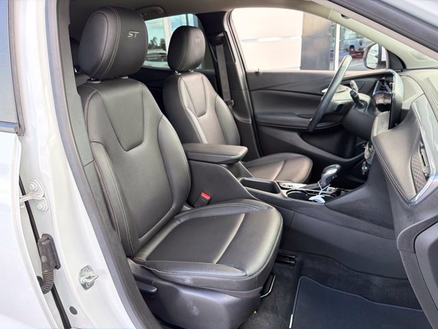Used 2024 Buick Encore GX Sport Touring w/ Advanced Technology Package FWD image 21
