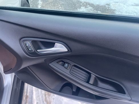 Used 2018 Ford Focus SE image 21