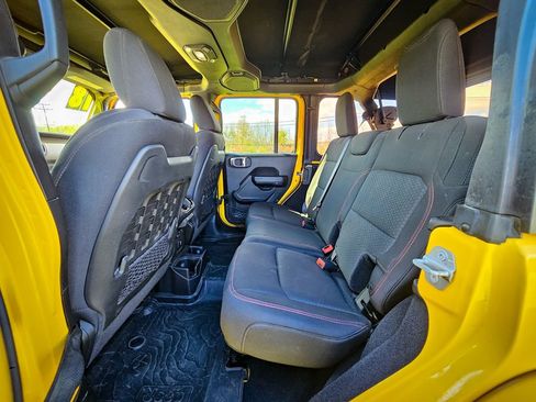 Used 2018 Jeep Wrangler Unlimited Rubicon w/ LED Lighting Group image 29