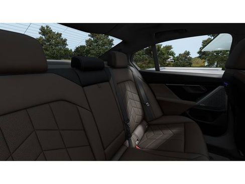 New 2026 BMW i5 eDrive40 w/ Convenience Package image 12