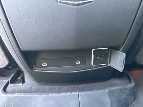 Certified 2024 Cadillac Escalade ESV Premium Luxury image 30