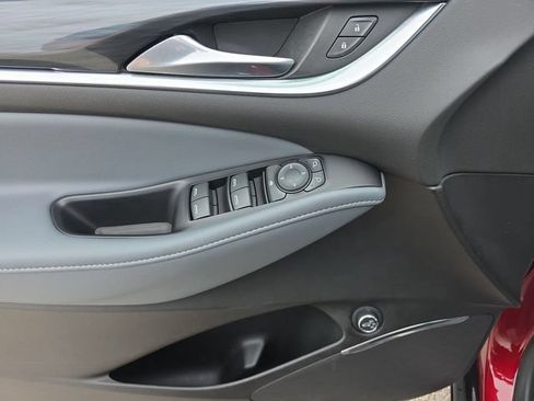 Used 2019 Buick Enclave Essence FWD image 20