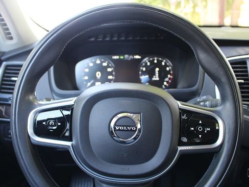 Used 2019 Volvo XC90 T6 Momentum w/ Protection Package Premier AWD/4WD image 21