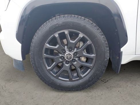 Certified 2024 Toyota Sequoia Platinum AWD/4WD image 14