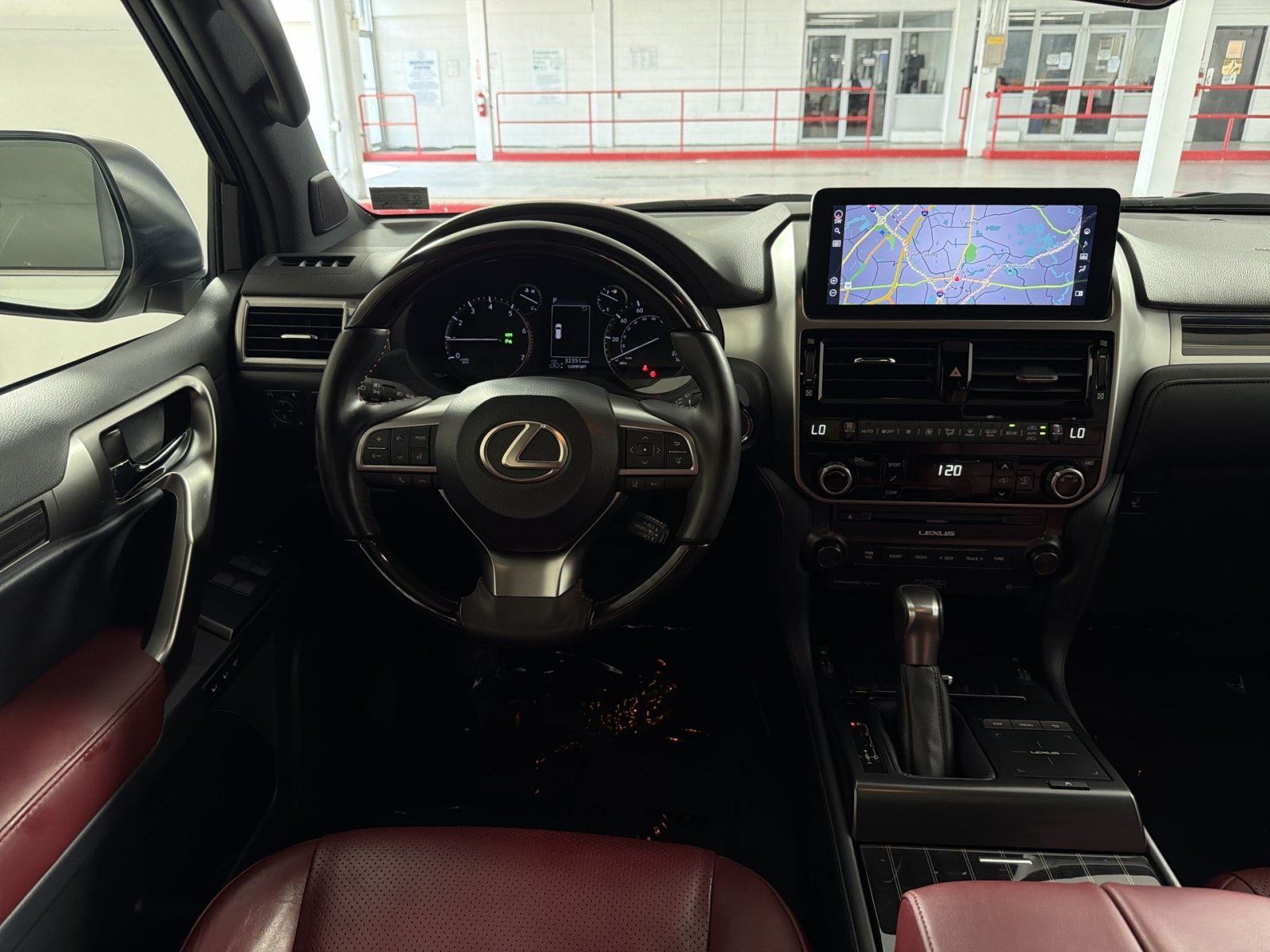 Used 2023 Lexus GX 460 Luxury w/ Sport Design Package AWD/4WD image 16