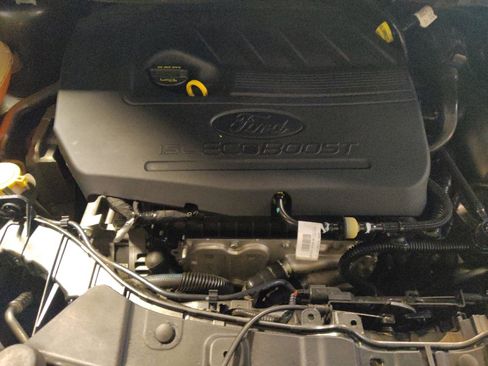 Used 2018 Ford Escape SE image 30