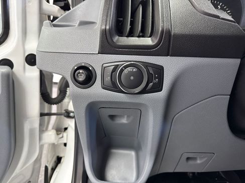 Used 2019 Ford Transit 150 130 Low Roof RWD image 9