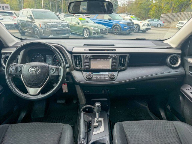 Used 2017 Toyota RAV4 XLE FWD image 7