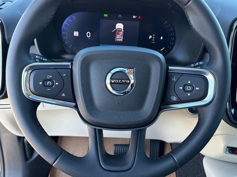 New 2026 Volvo XC40 B5 Ultra w/ Climate Package image 27