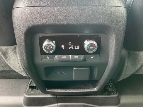 Used 2024 GMC Acadia Denali AWD/4WD image 17