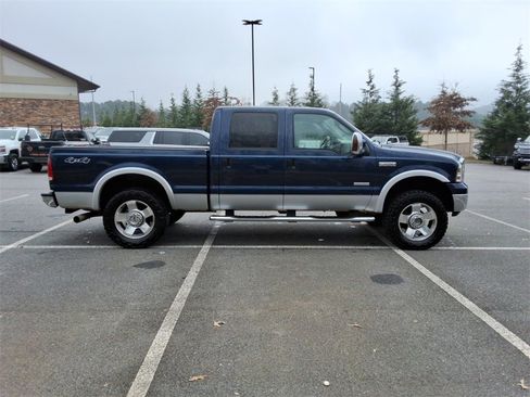 Used 2007 Ford F250 Lariat image 4