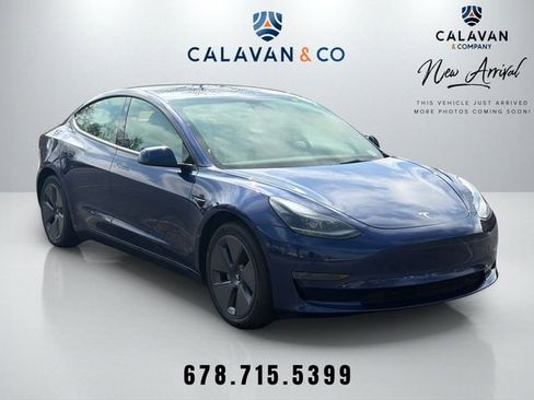 Used 2023 Tesla Model 3 Standard Range image 1