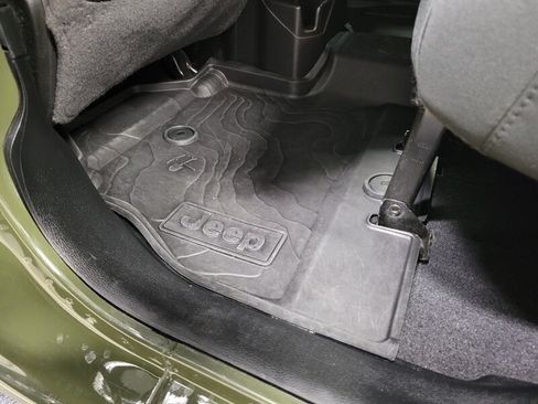 Used 2020 Jeep Wrangler Unlimited Sport AWD/4WD image 71