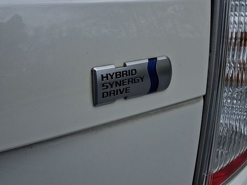 Used 2014 Toyota Prius Two FWD image 32