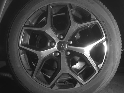 Used 2025 Jeep Compass Limited image 14