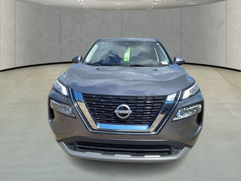 Used 2023 Nissan Rogue SV image 8