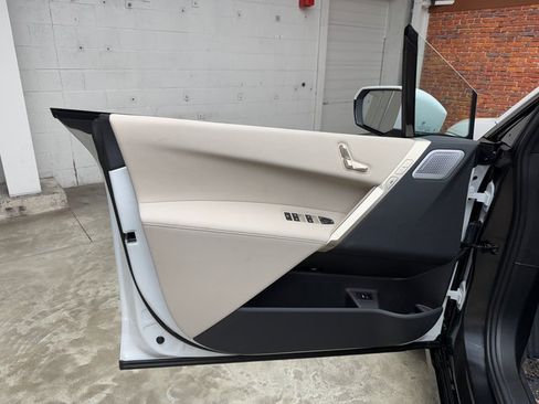 Used 2026 BMW iX xDrive45 image 10