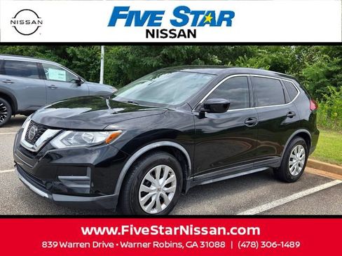 Used 2018 Nissan Rogue S FWD image 3