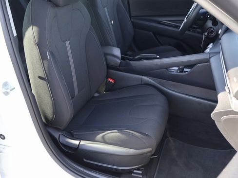 Used 2021 Hyundai Elantra SE image 18