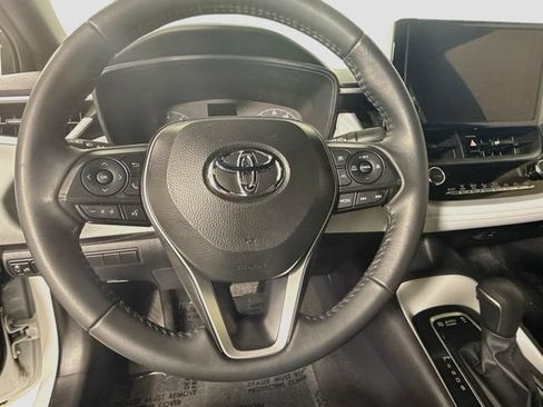 Certified 2025 Toyota Corolla SE FWD image 13