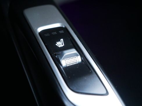 Certified 2022 Kia Sorento S w/ Panoramic Sunroof Package image 32