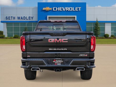 Used 2025 GMC Sierra 1500 AT4 w/ Technology Package AWD/4WD image 6