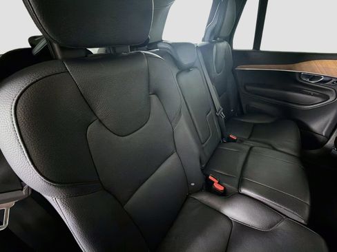 Certified 2023 Volvo XC90 B6 Plus w/ Protection Package Premier AWD/4WD image 29