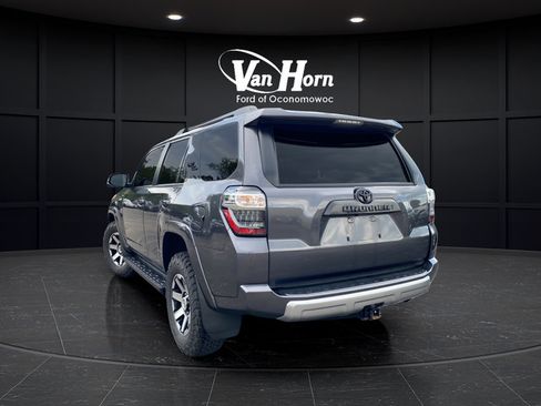 Used 2022 Toyota 4Runner TRD Off-Road Premium w/ Moonroof Package AWD/4WD image 5