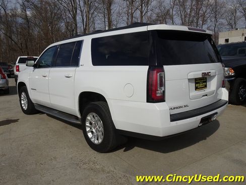Used 2016 GMC Yukon XL SLT AWD/4WD image 7